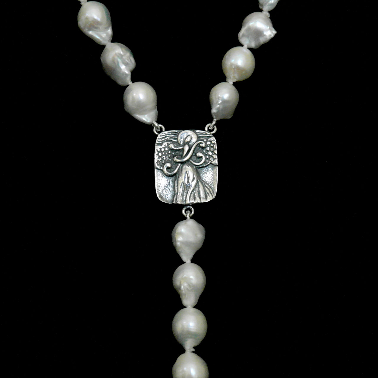 The Adobe Fine Art —Janis Loverin Earth Angels Neckwear—64-802 Baroque  Pearl Rosary Style Necklace